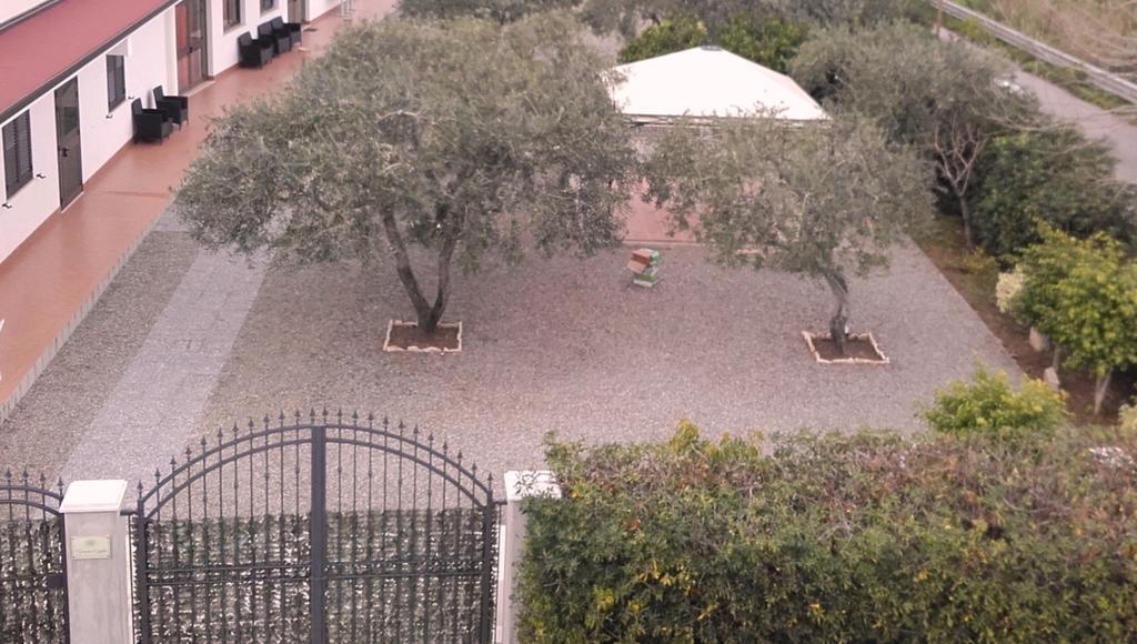 ג'ויוזה מריאה B&B Il Giardino Di Zefiro מראה חיצוני תמונה
